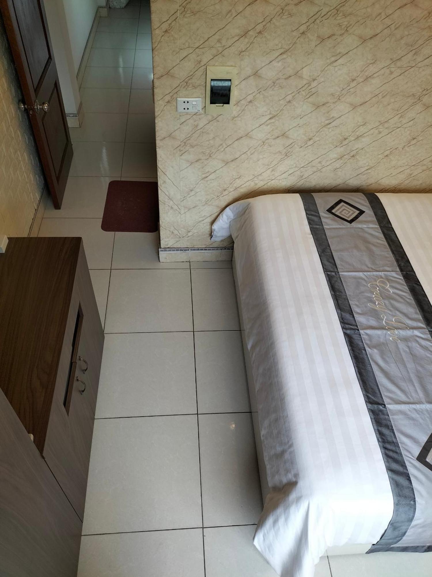 האנוי Roma Hotel Noi Bai Airport מראה חיצוני תמונה